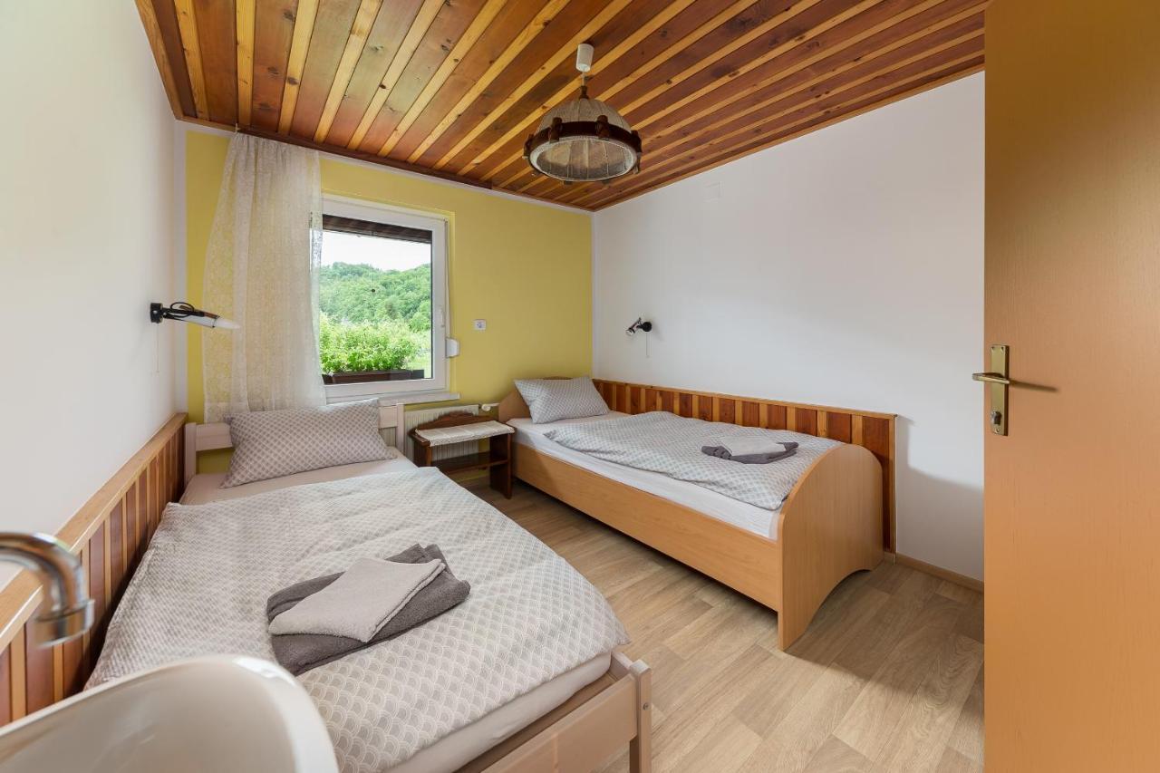 Apartmaji Rupnik بوهينيسكا بيستريكا المظهر الخارجي الصورة